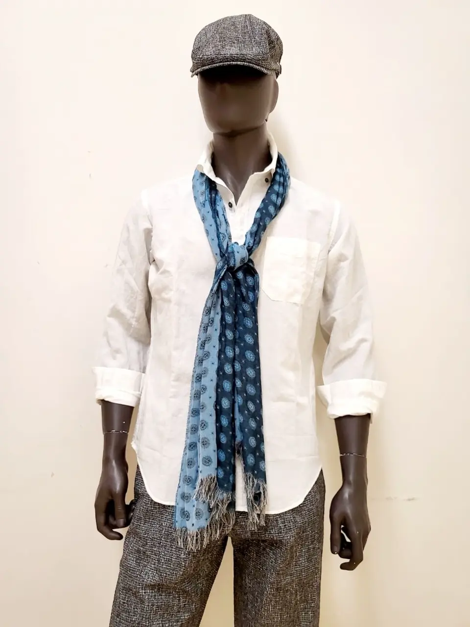 JOSEPH ABBOUD 亀井 コーディネート画像