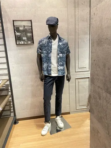 JOSEPH ABBOUD 東　 コーディネート画像