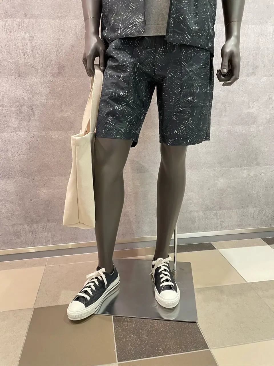 JOSEPH ABBOUD 東　 コーディネート画像