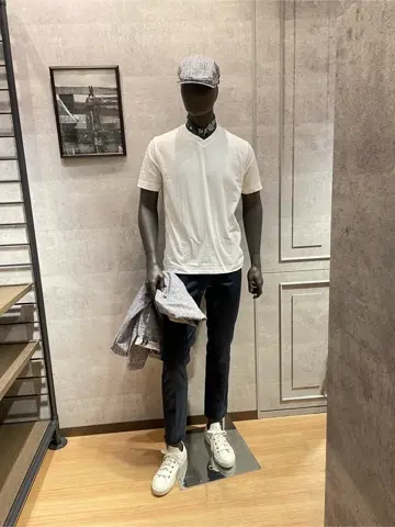 JOSEPH ABBOUD 東　 コーディネート画像