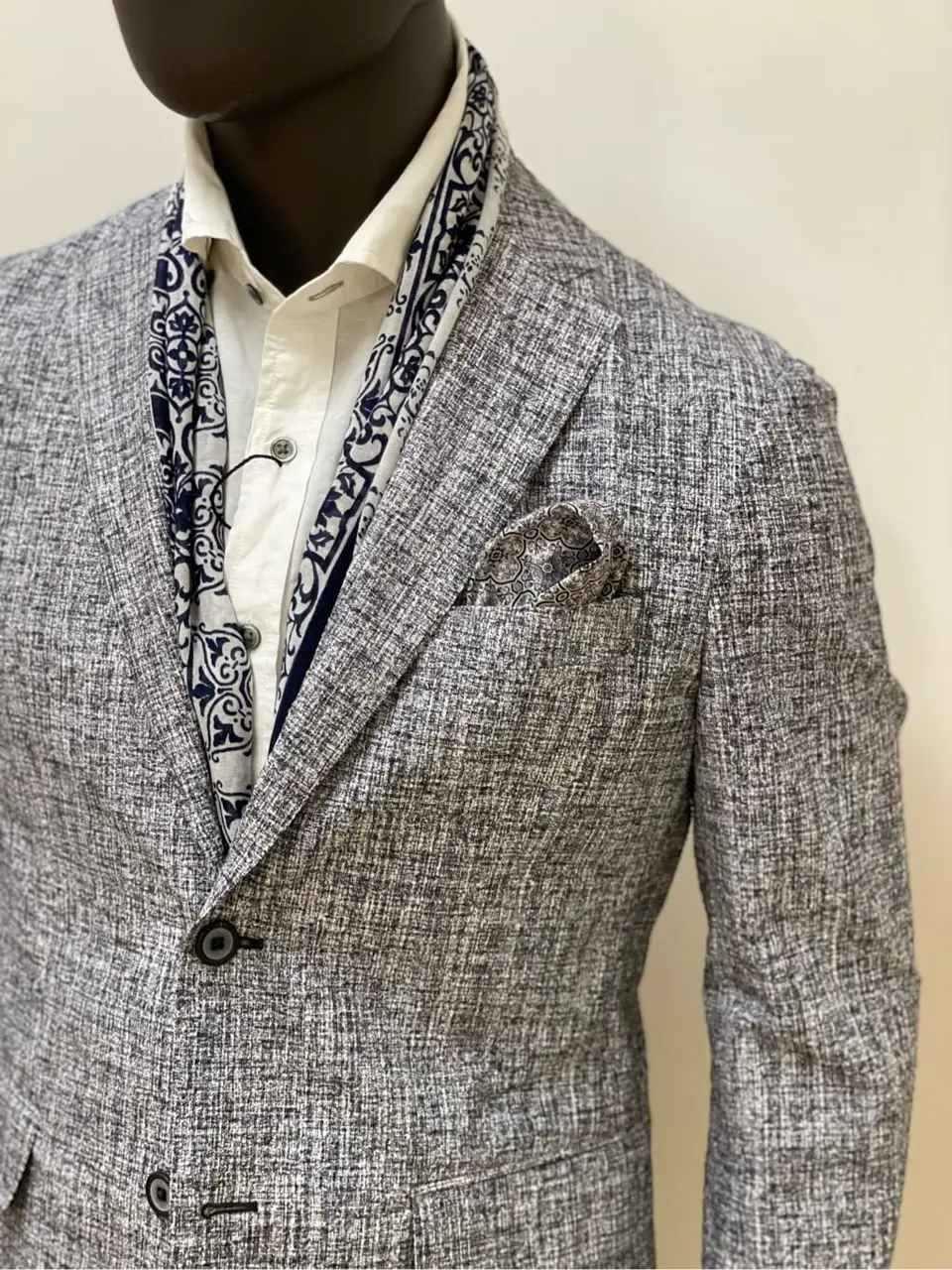 JOSEPH ABBOUD 金本 コーディネート画像