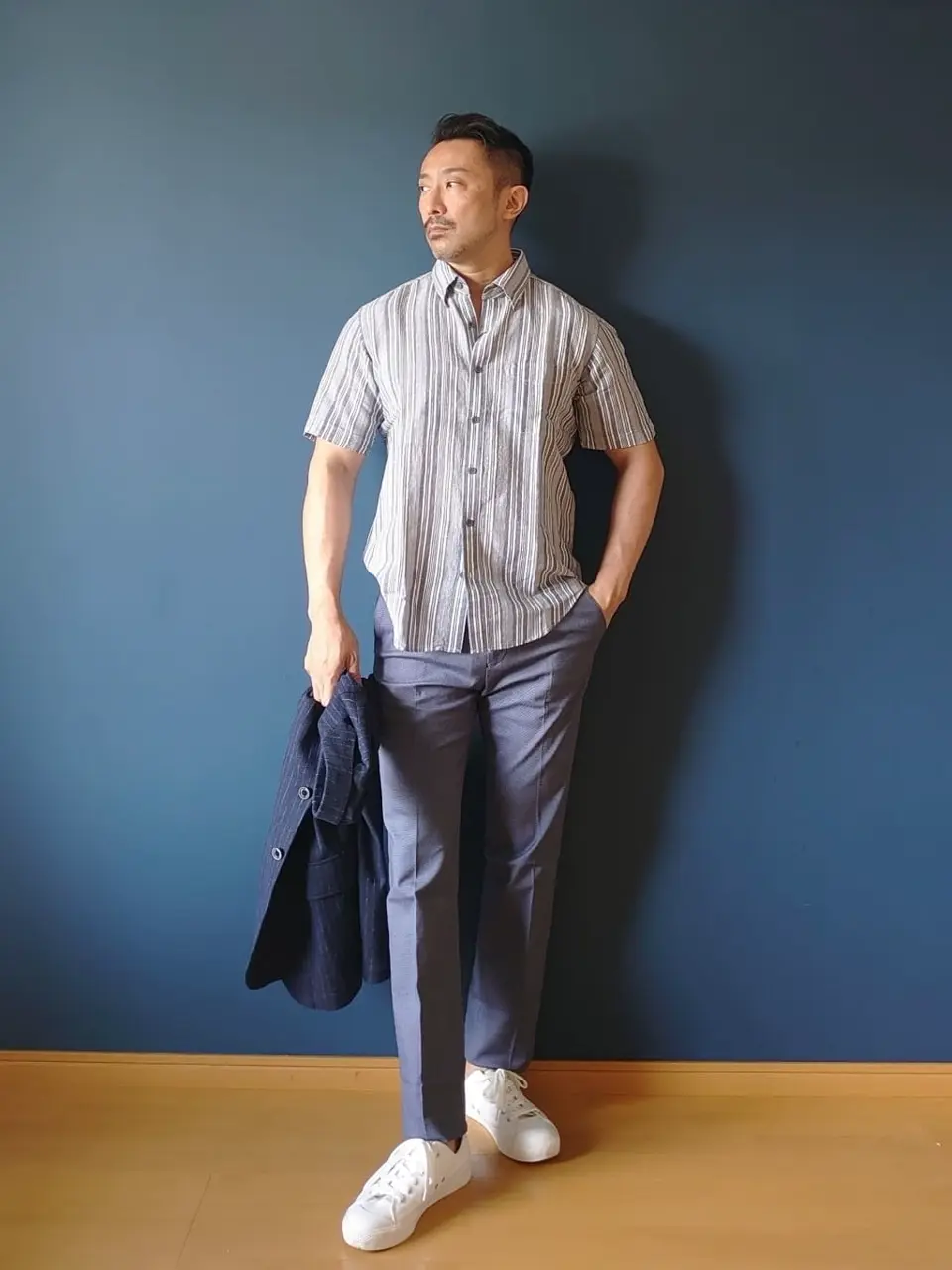 JOSEPH ABBOUD 安東 コーディネート画像