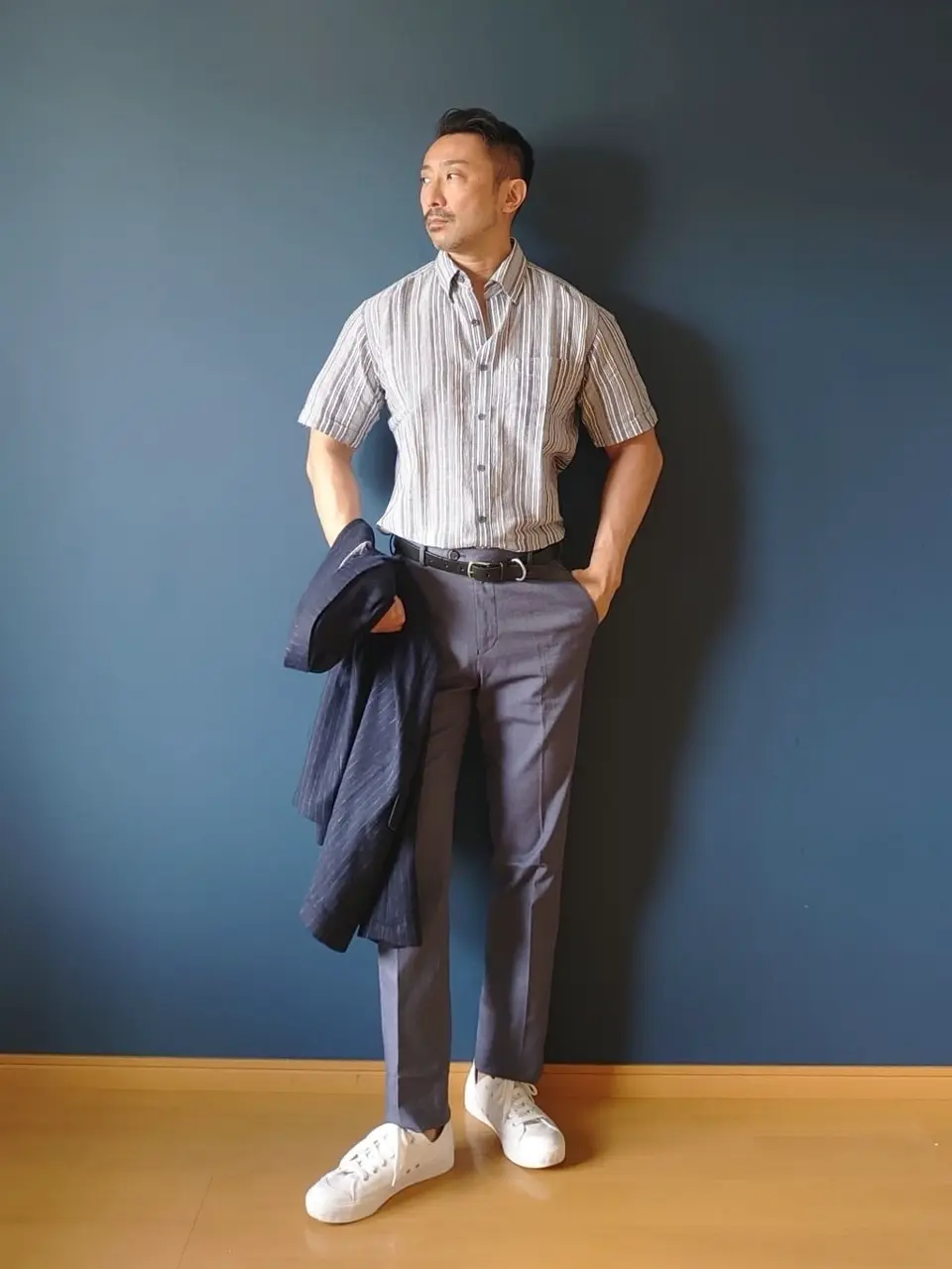 JOSEPH ABBOUD 安東 コーディネート画像