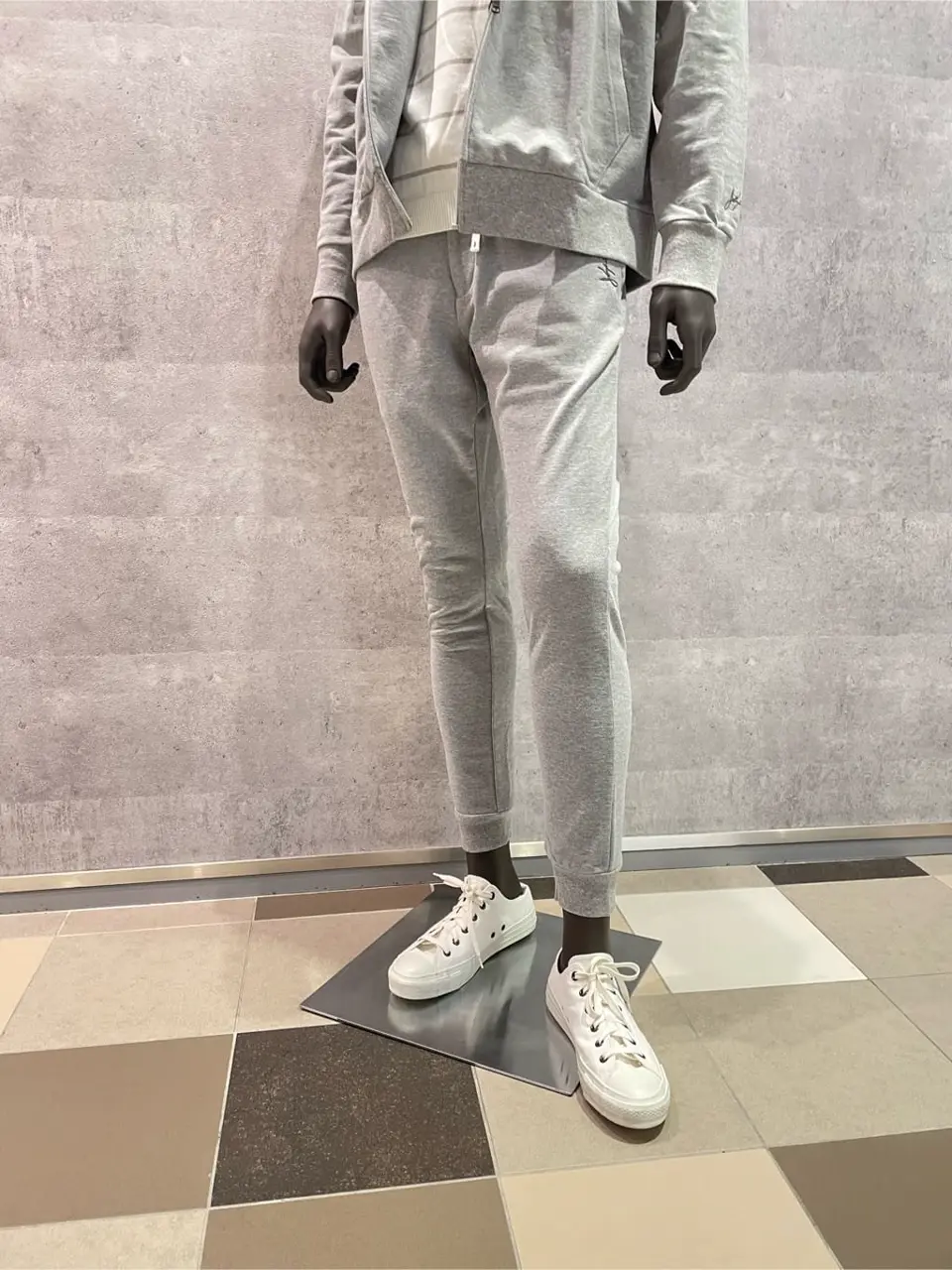 JOSEPH ABBOUD 東　 コーディネート画像