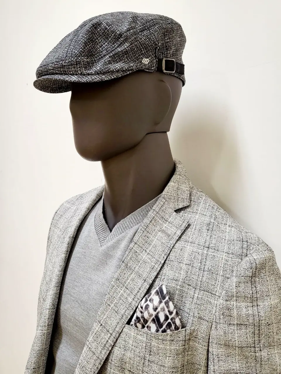 JOSEPH ABBOUD 亀井 コーディネート画像