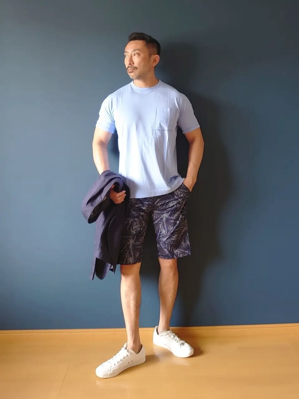 JOSEPH ABBOUD 安東 コーディネート画像