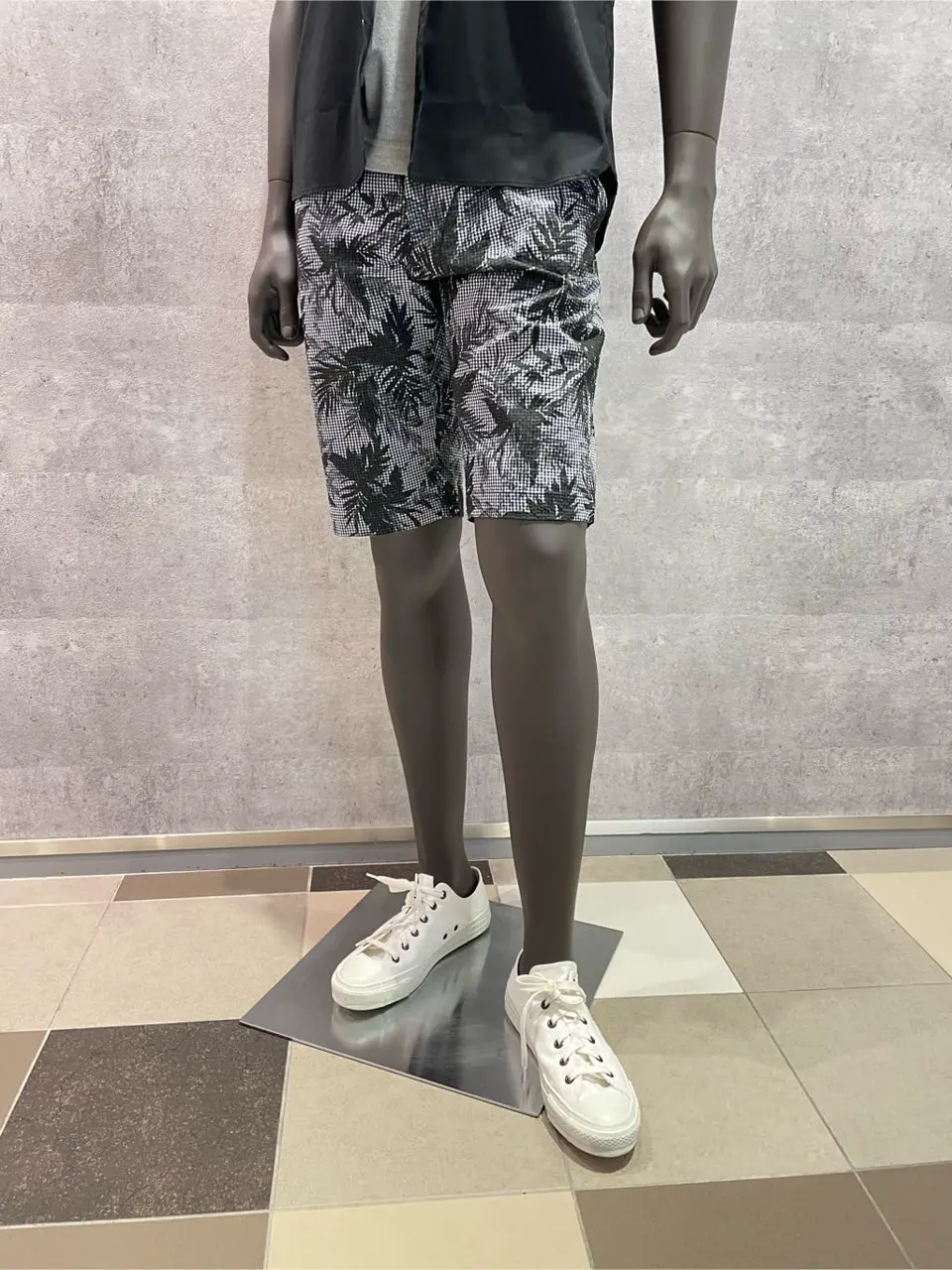 JOSEPH ABBOUD 東　 コーディネート画像