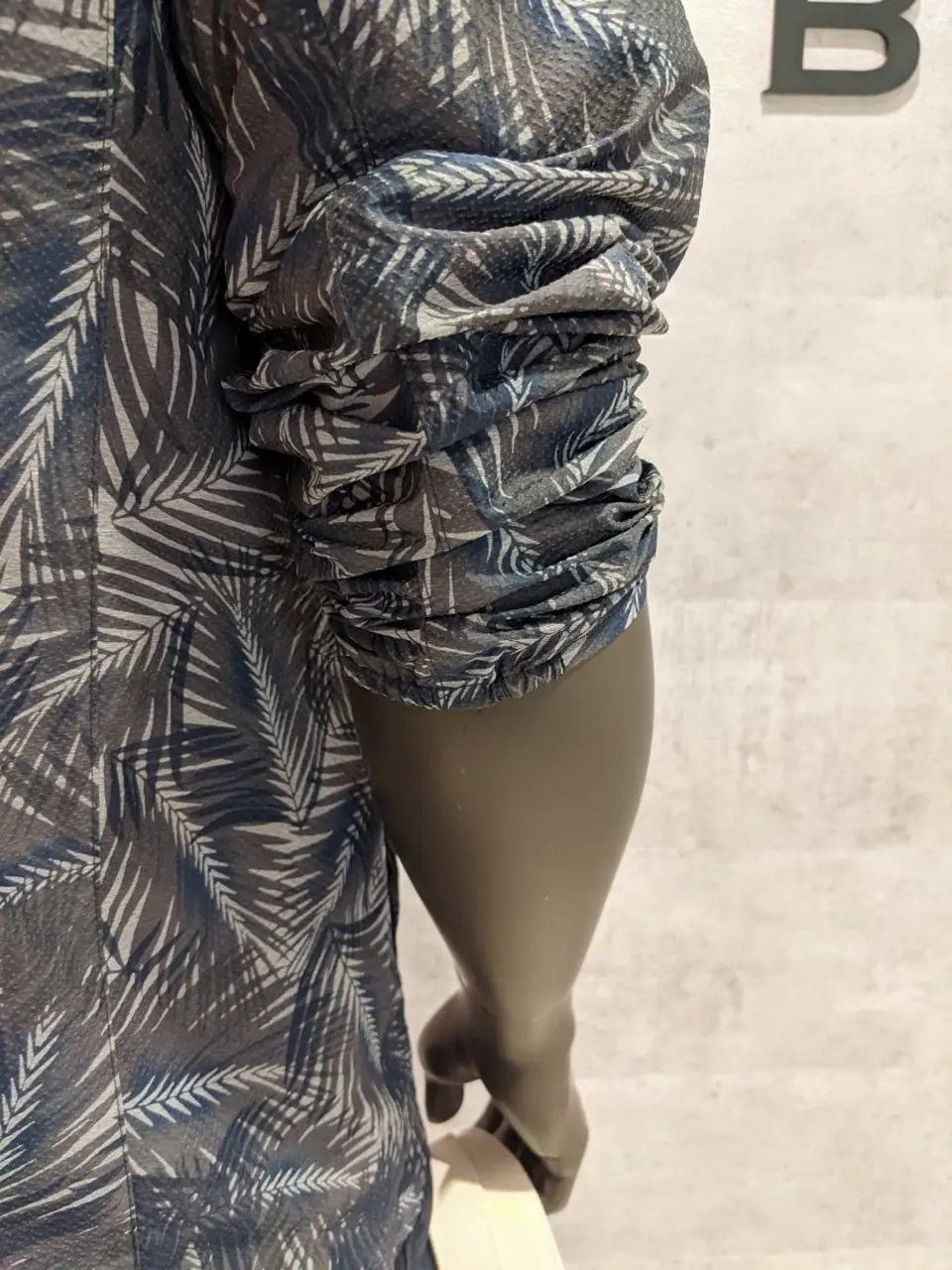 JOSEPH ABBOUD 大久 コーディネート画像