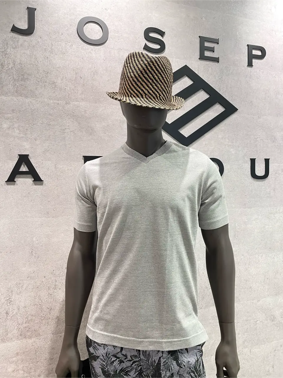 JOSEPH ABBOUD 東　 コーディネート画像