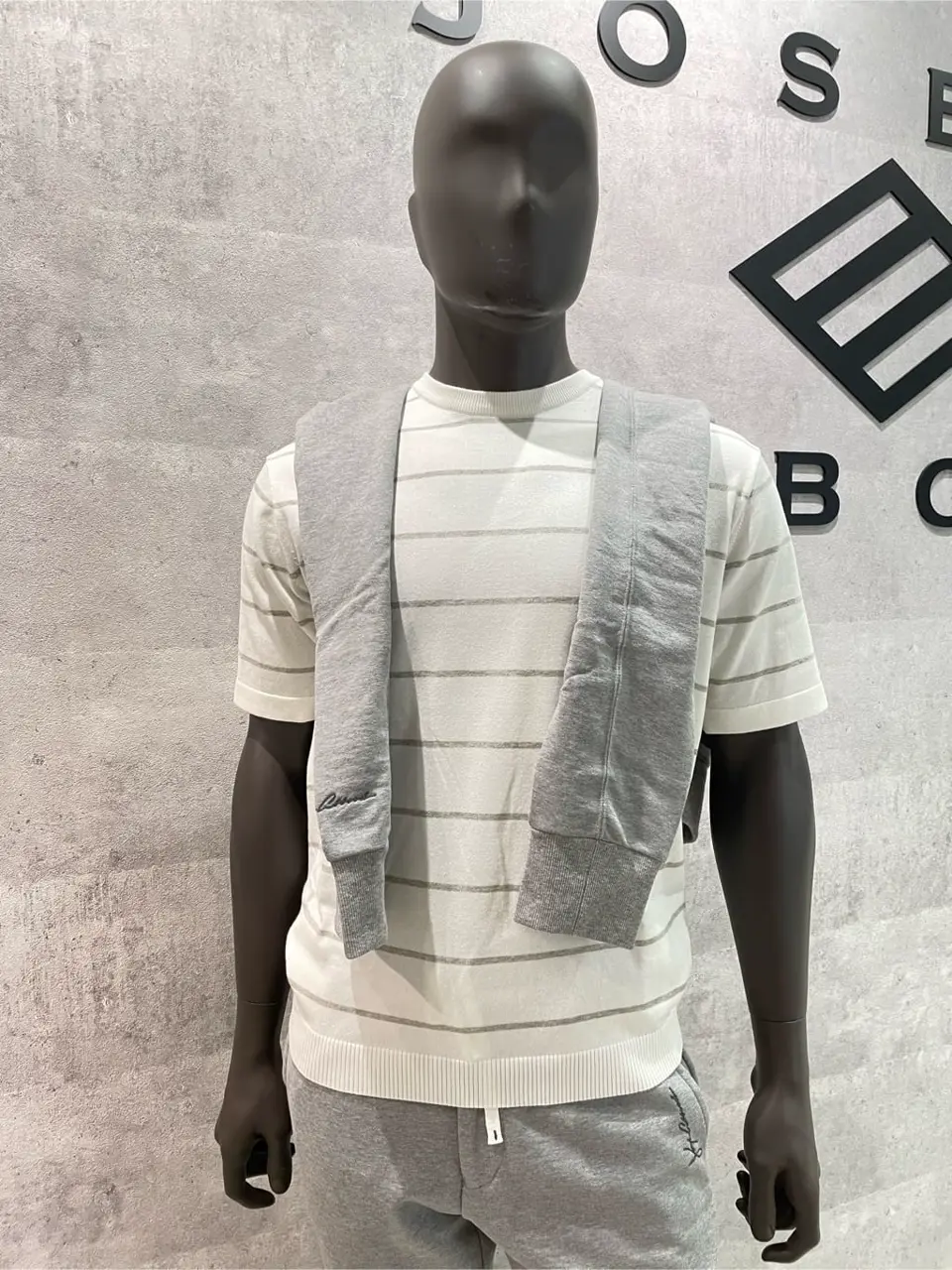 JOSEPH ABBOUD 東　 コーディネート画像