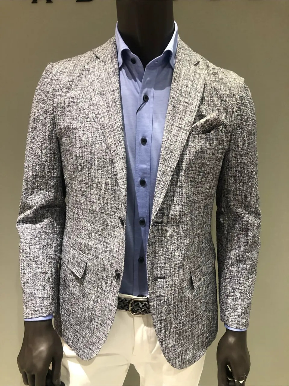 JOSEPH ABBOUD 川田 コーディネート画像