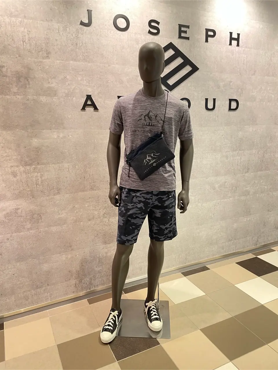  東　 コーディネート画像