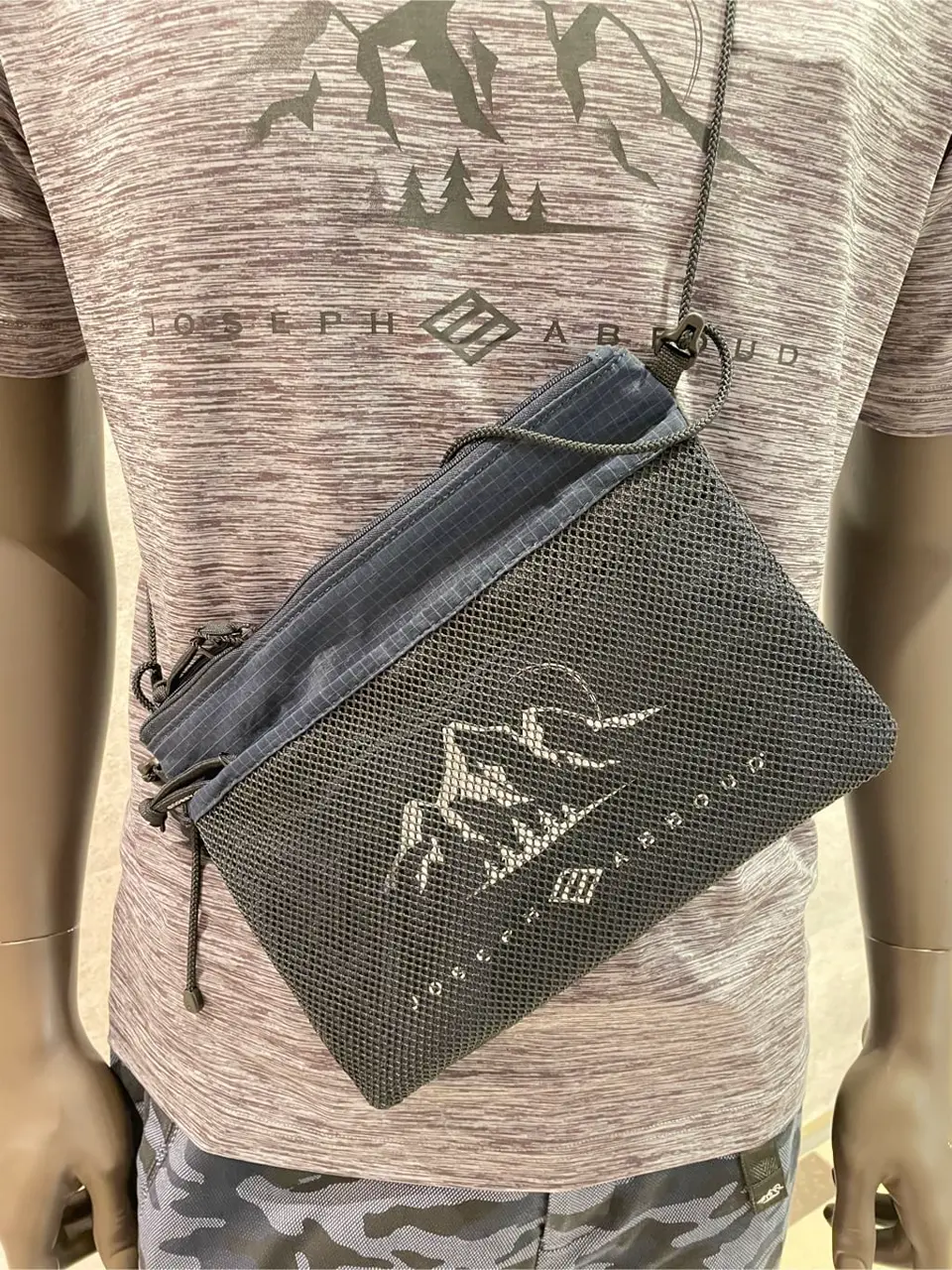 JOSEPH ABBOUD 東　 コーディネート画像