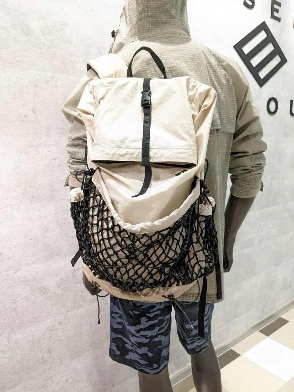 JOSEPH ABBOUD 大久 コーディネート画像