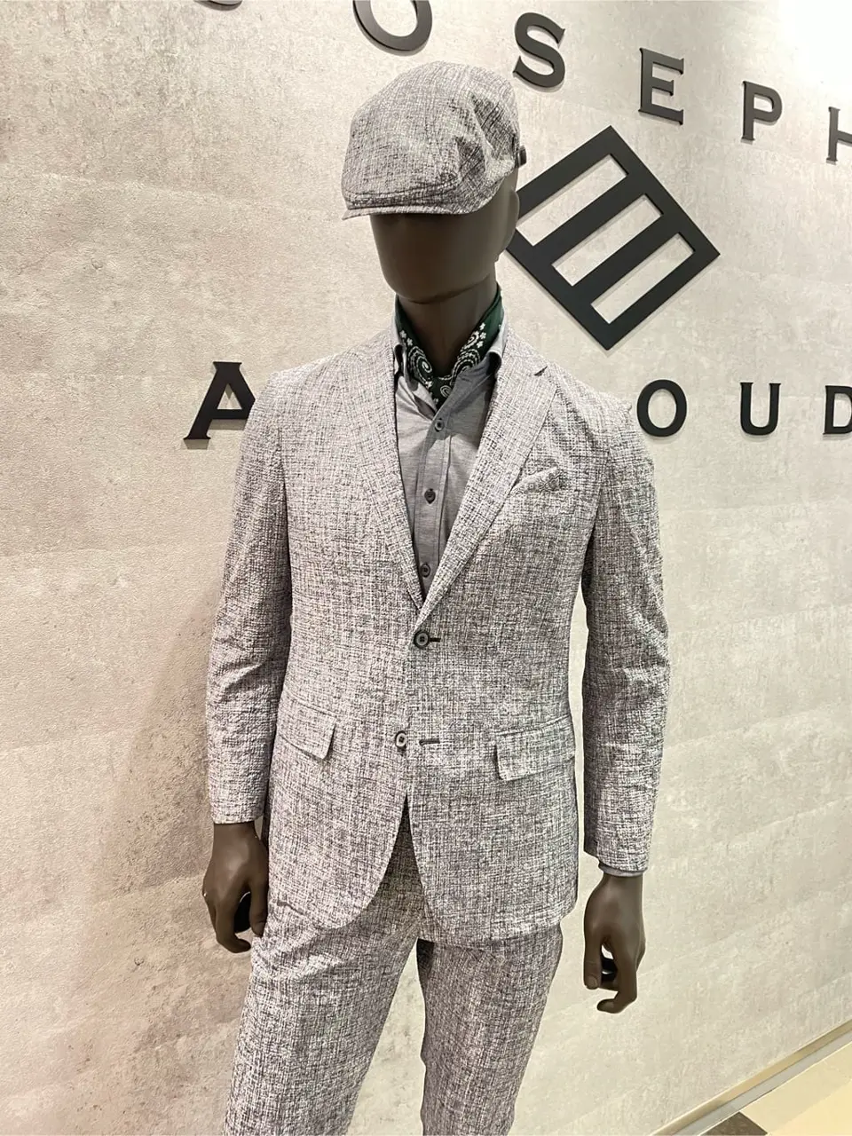 JOSEPH ABBOUD 東　 コーディネート画像