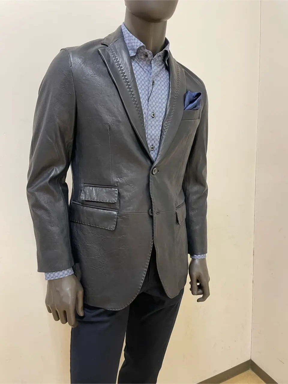 JOSEPH ABBOUD 金本 コーディネート画像