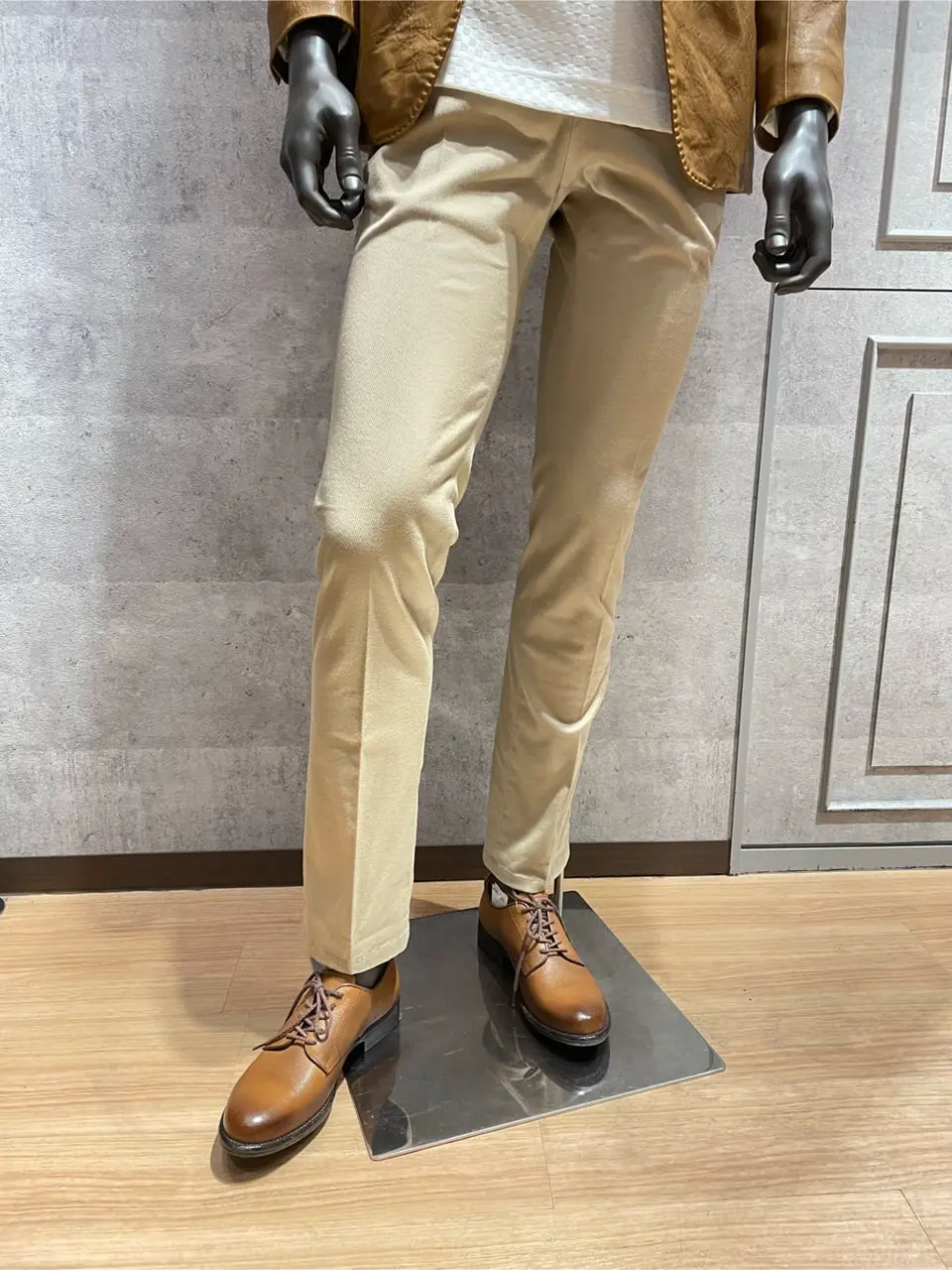 JOSEPH ABBOUD 東　 コーディネート画像