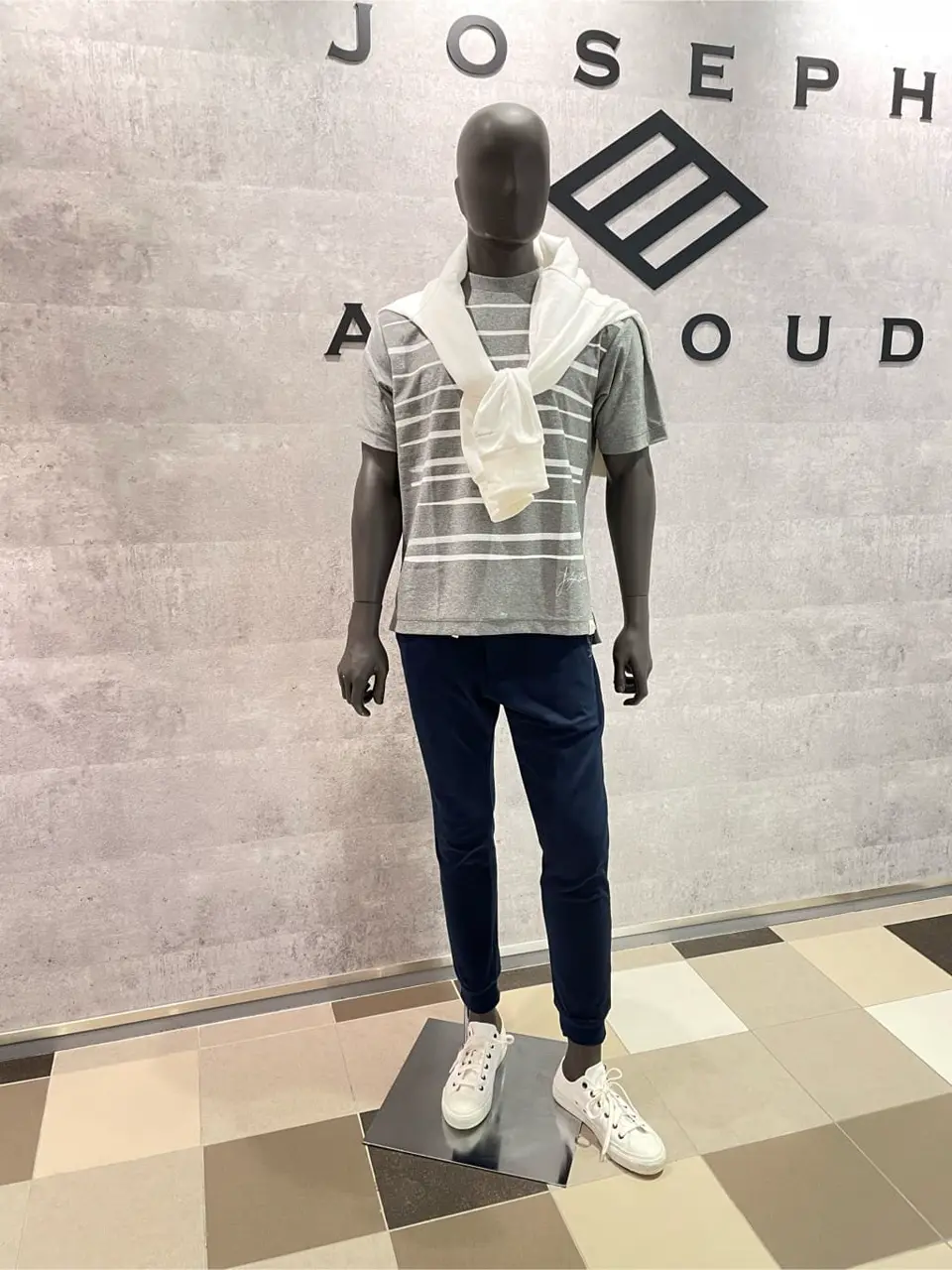 JOSEPH ABBOUD 東　 コーディネート画像