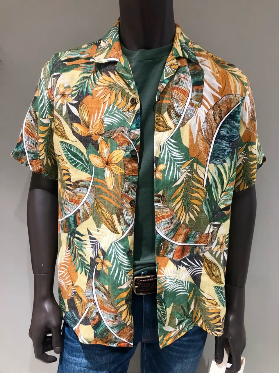 JOSEPH ABBOUD 川田 コーディネート画像