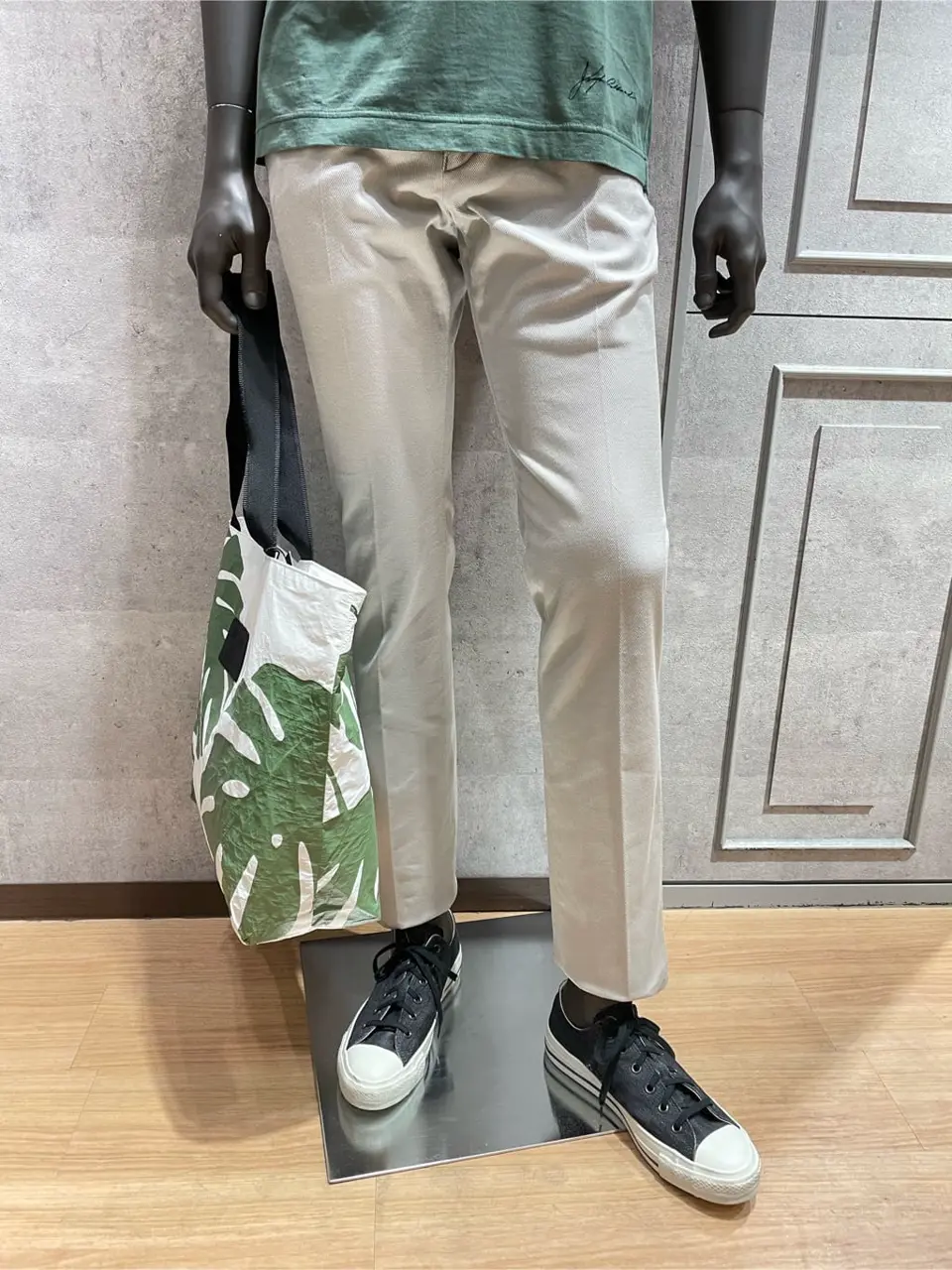 JOSEPH ABBOUD 東　 コーディネート画像