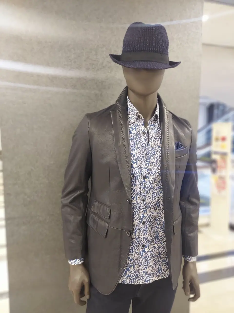 JOSEPH ABBOUD 宮下 コーディネート画像