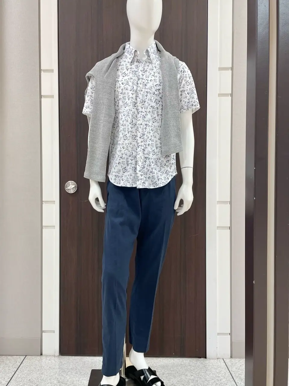 JOSEPH ABBOUD 松山 コーディネート画像