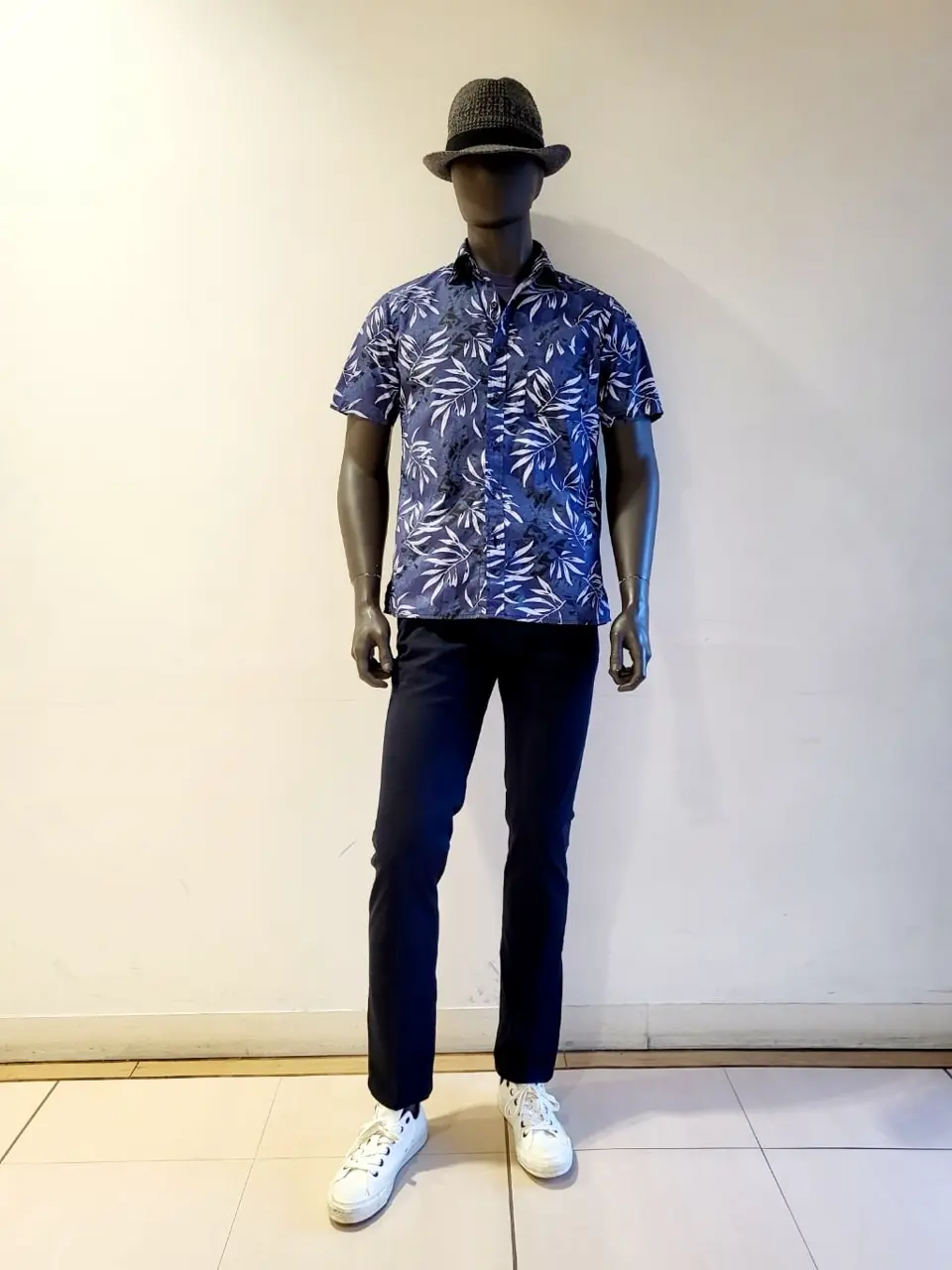  亀井 コーディネート画像