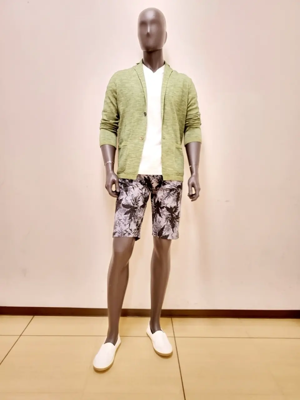  亀井 コーディネート画像