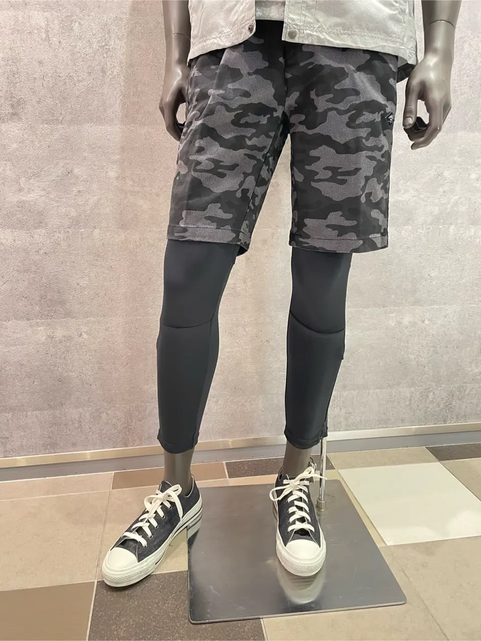 JOSEPH ABBOUD 東　 コーディネート画像