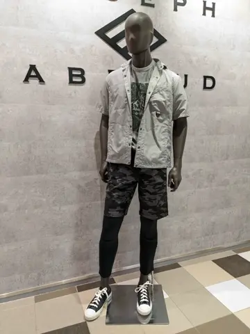 JOSEPH ABBOUD 大久 コーディネート画像