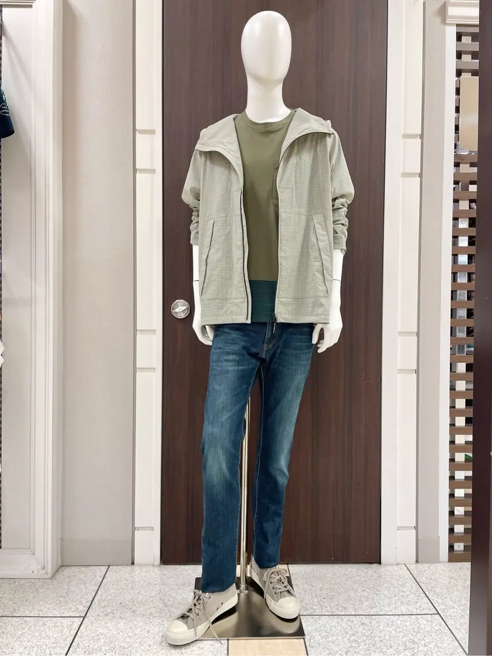 JOSEPH ABBOUD 松山 コーディネート画像