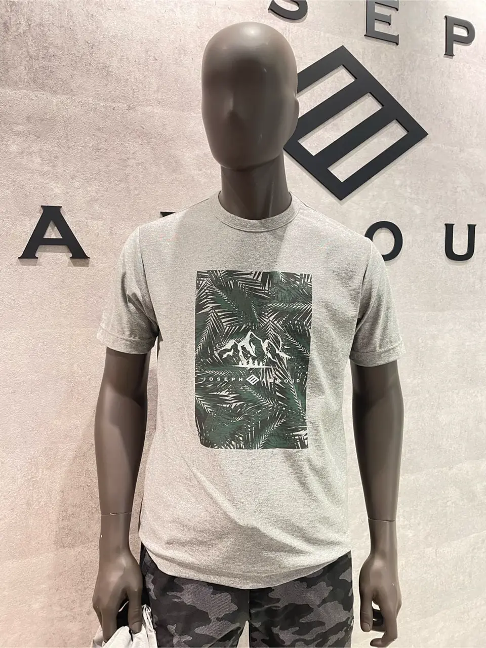 JOSEPH ABBOUD 東　 コーディネート画像