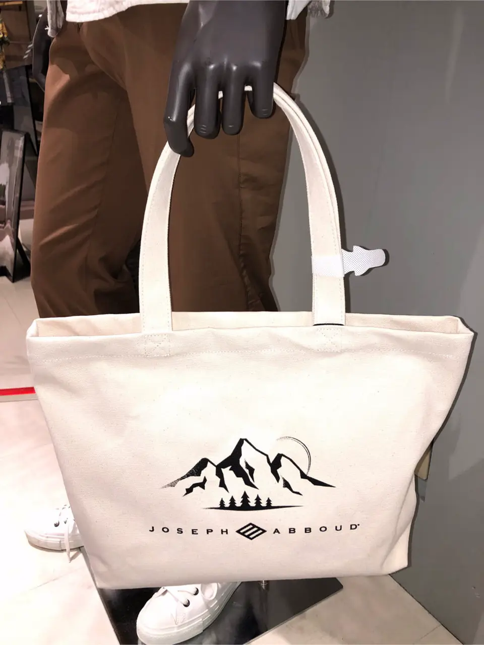 JOSEPH ABBOUD 川田 コーディネート画像