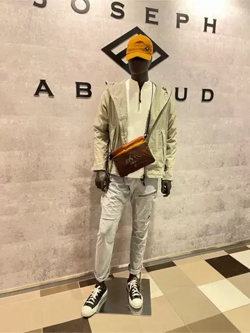 JOSEPH ABBOUD 東　 コーディネート画像