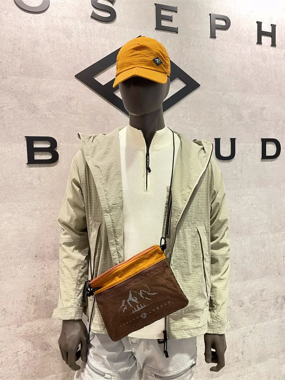 JOSEPH ABBOUD 東　 コーディネート画像