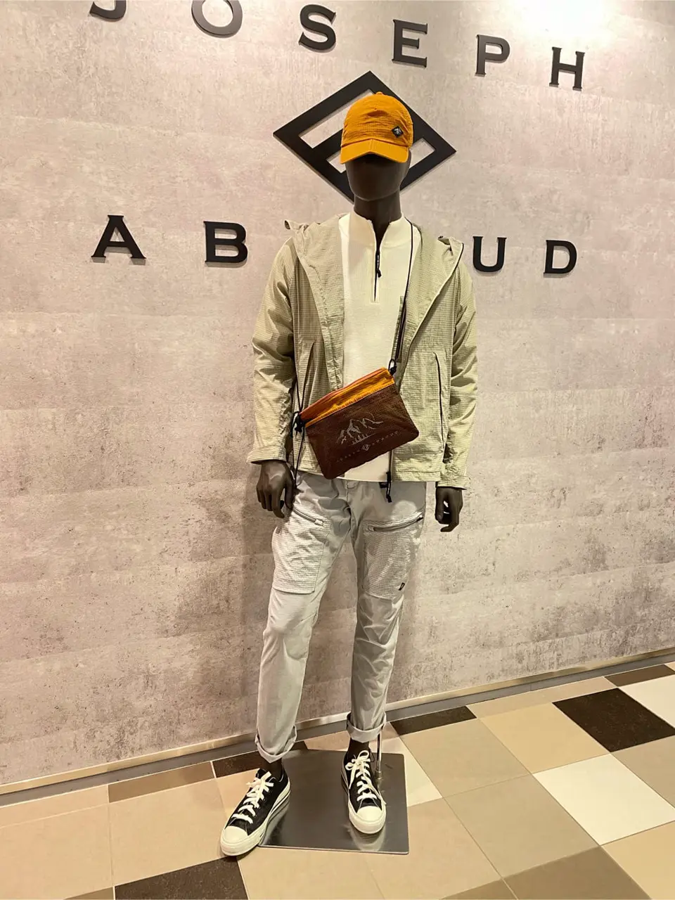  東　 コーディネート画像