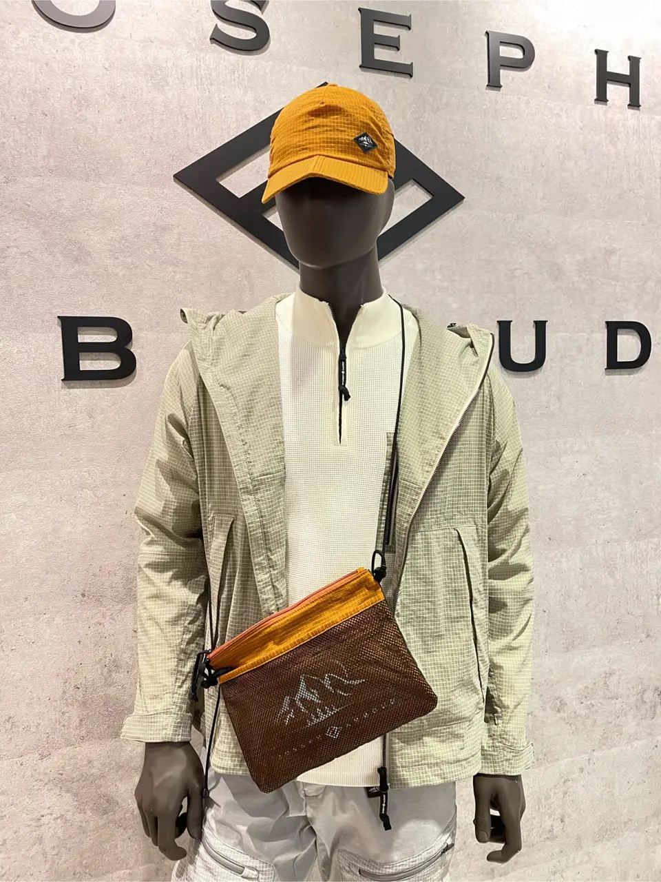 JOSEPH ABBOUD 東　 コーディネート画像