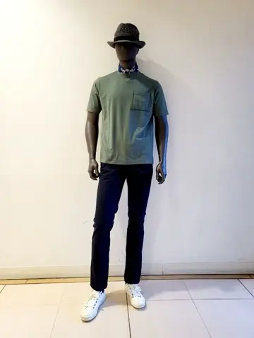 JOSEPH ABBOUD 亀井 コーディネート画像