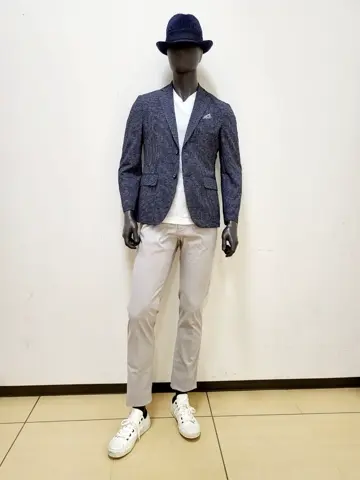 JOSEPH ABBOUD 亀井 コーディネート画像