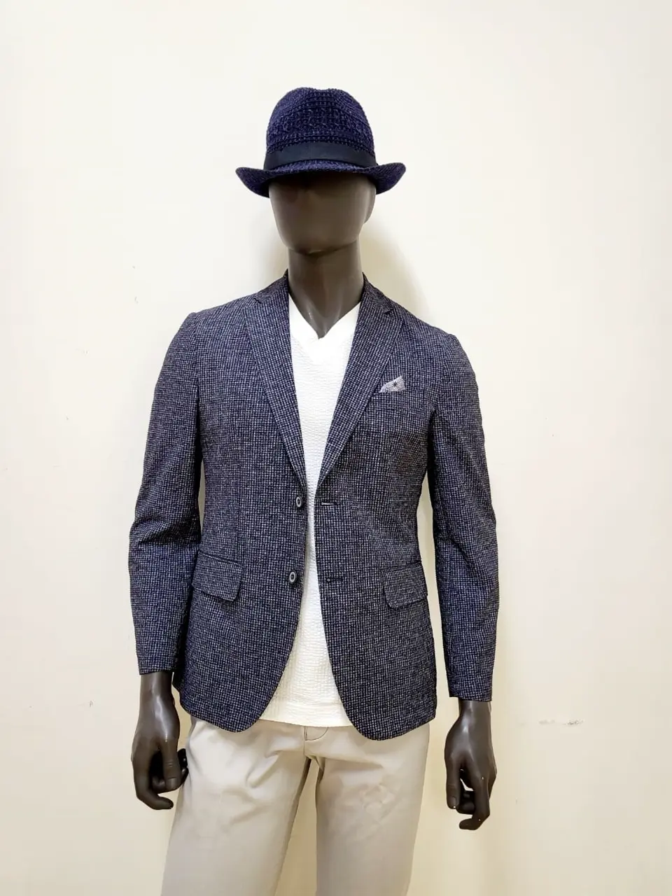 JOSEPH ABBOUD 亀井 コーディネート画像