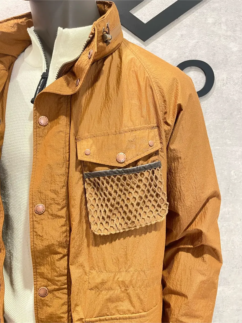 JOSEPH ABBOUD 東　 コーディネート画像