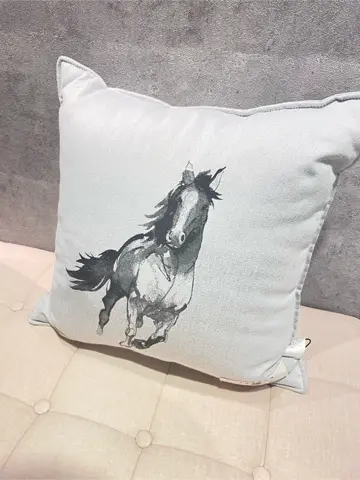 JOSEPH ABBOUD 東　 コーディネート画像