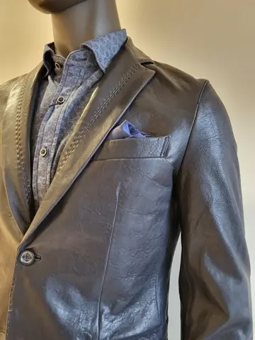 JOSEPH ABBOUD 亀井 コーディネート画像