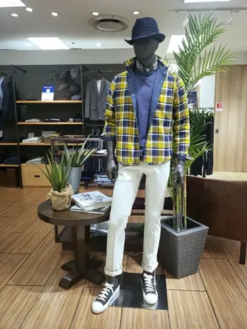 JOSEPH ABBOUD 中西 コーディネート画像