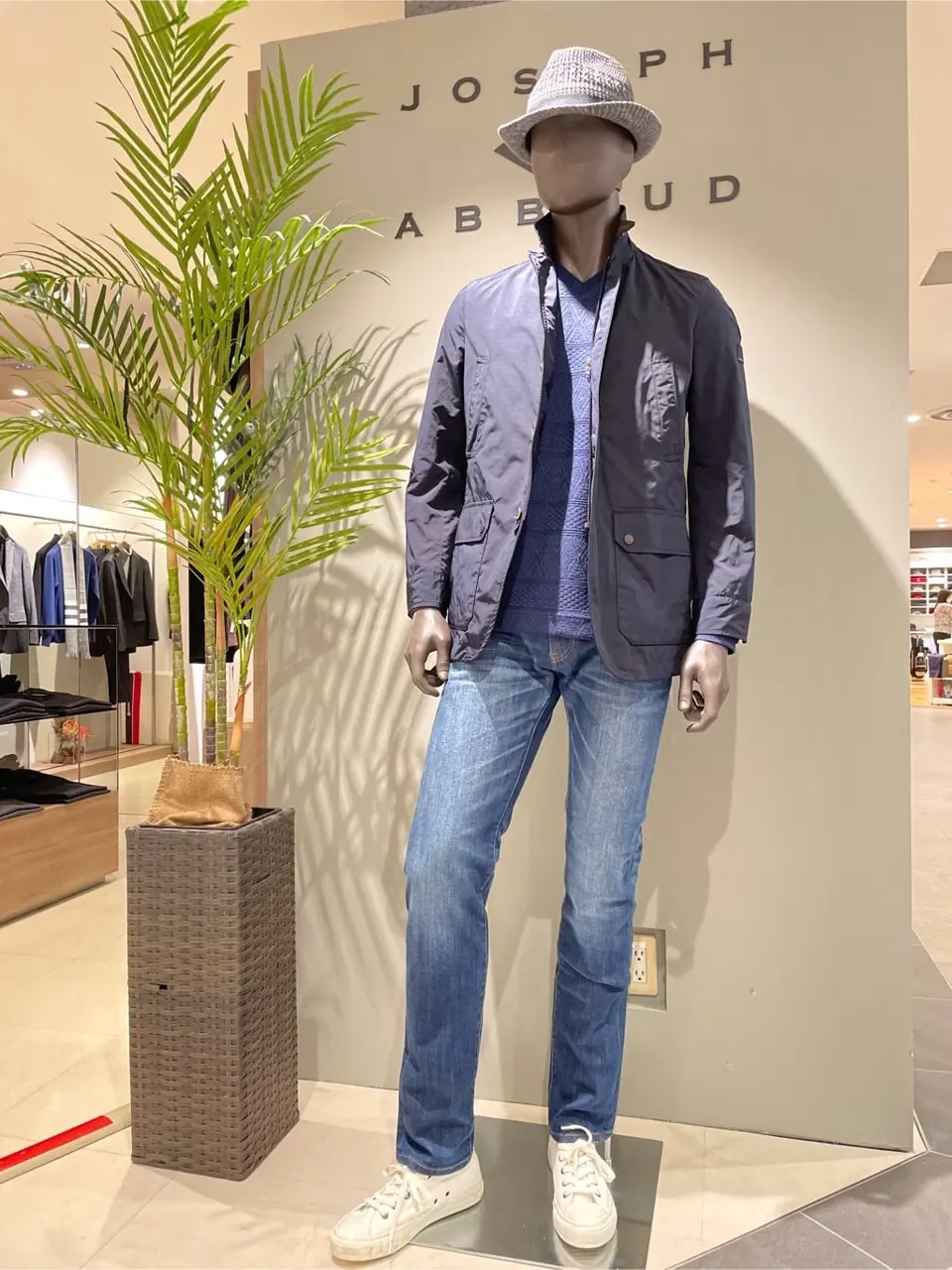 JOSEPH ABBOUD 伊津野 コーディネート画像