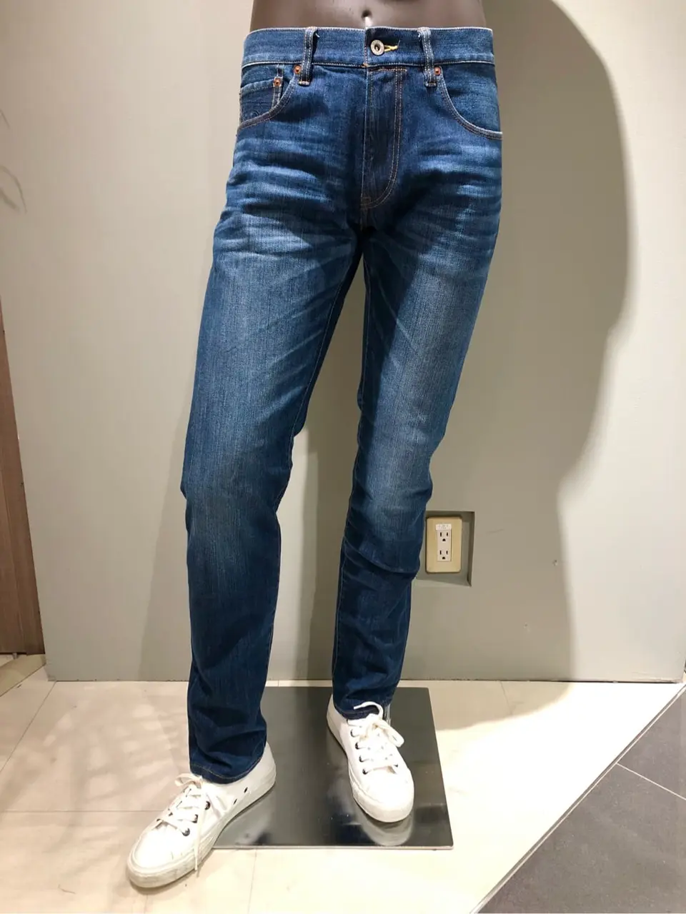 JOSEPH ABBOUD 川田 コーディネート画像