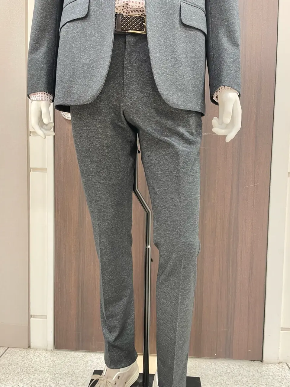 JOSEPH ABBOUD 松山 コーディネート画像