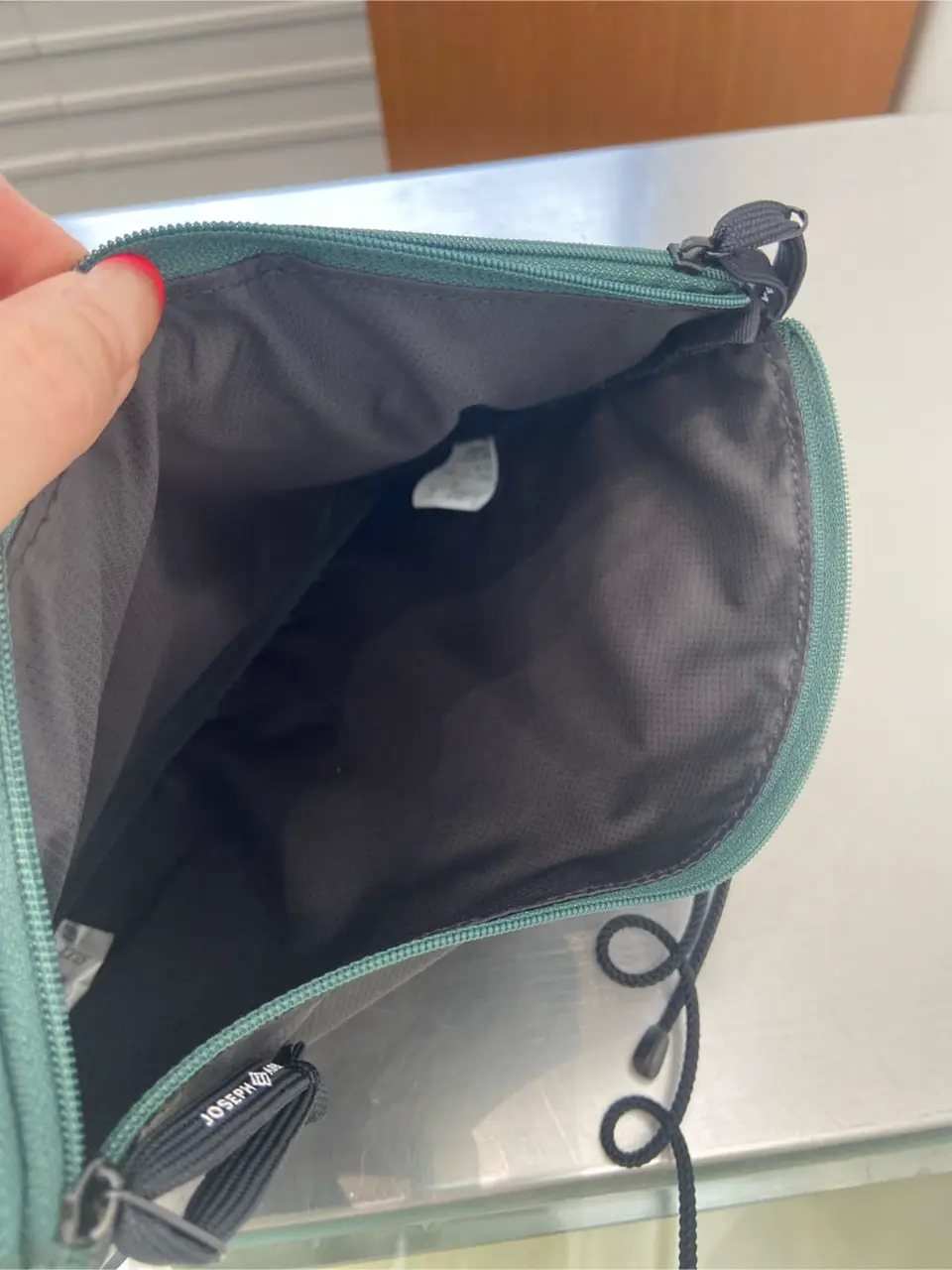 JOSEPH ABBOUD たかい　かおり コーディネート画像