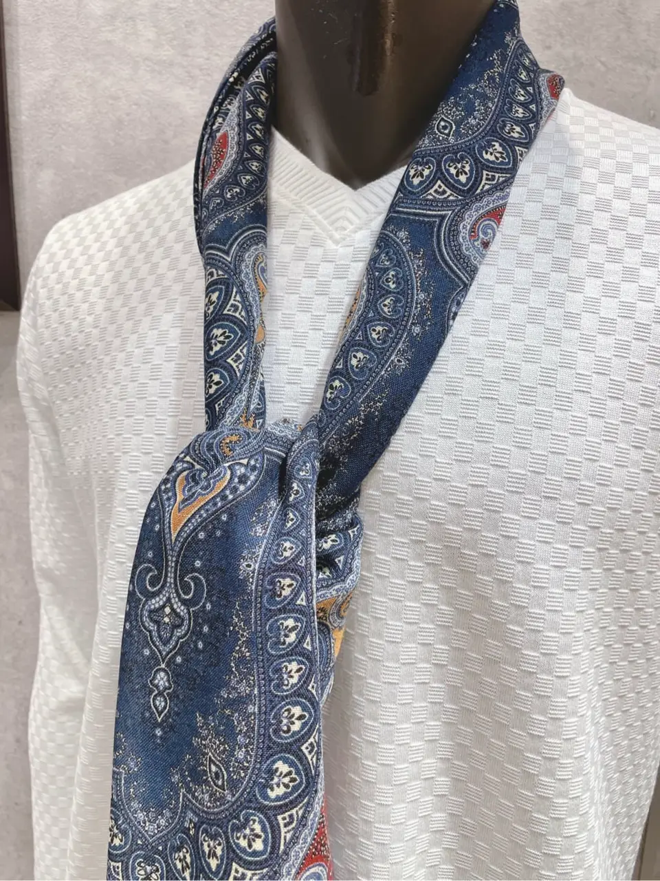 JOSEPH ABBOUD 二澤 コーディネート画像