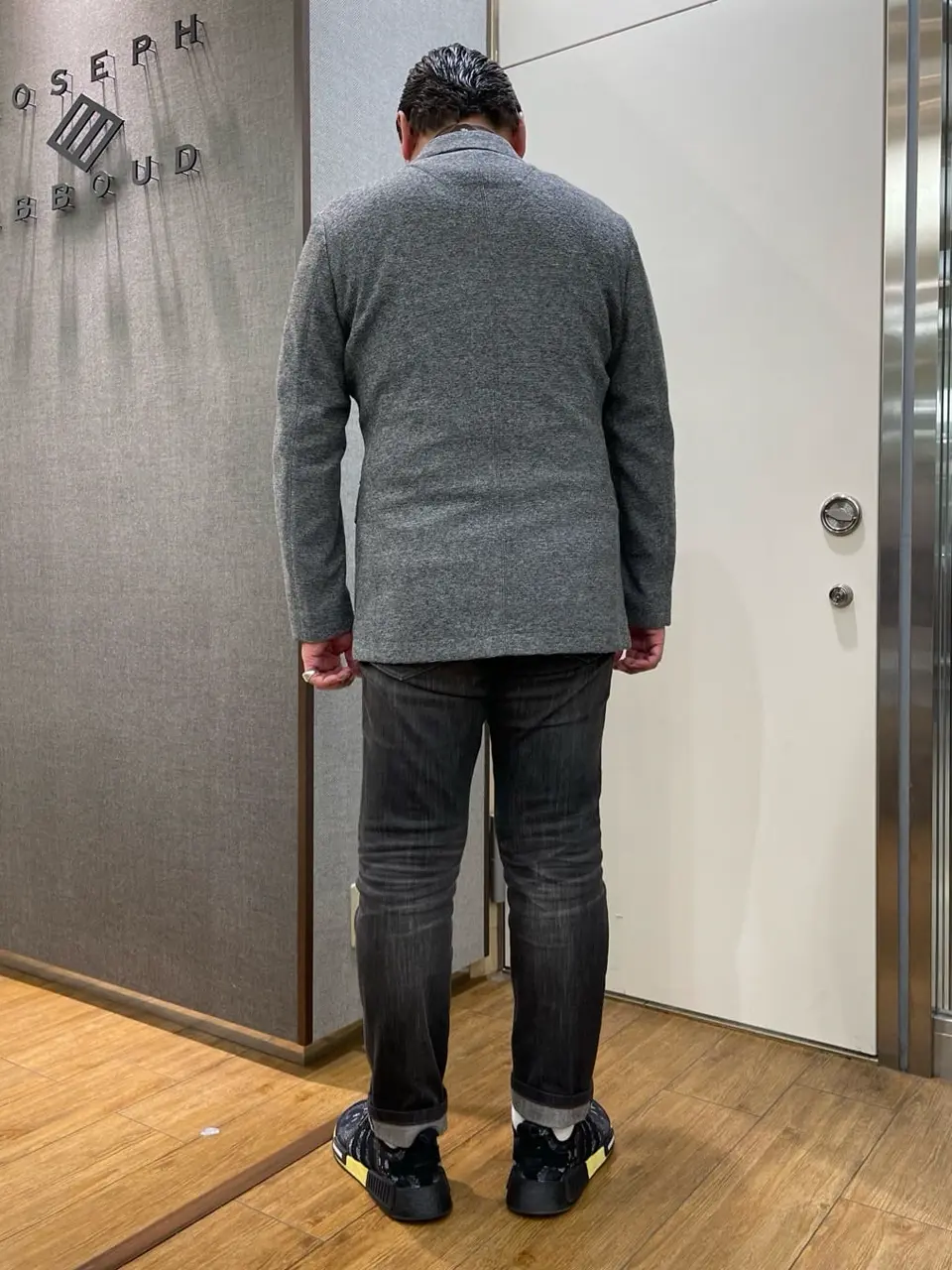 JOSEPH ABBOUD 辰見 コーディネート画像